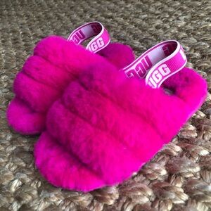 UGG Fluff Yeah Sheepskin Slipper. Size 8